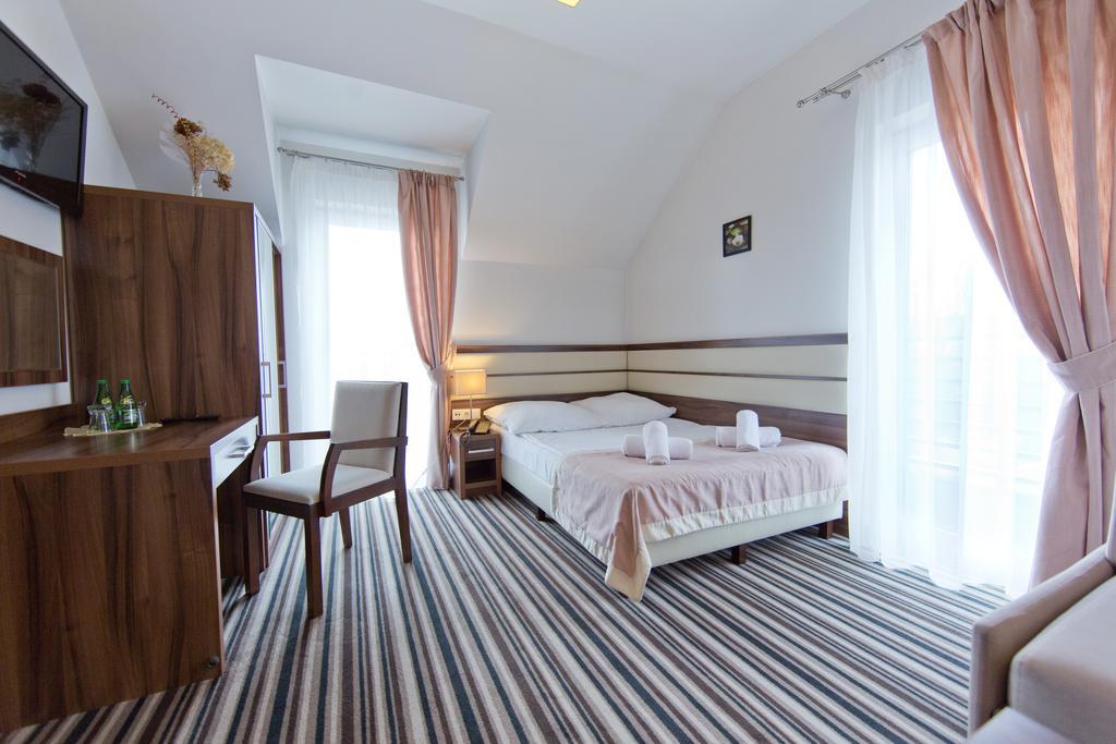 Pensjonat Lysica Wellness & Spa Swieta Katarzyna  Eksteriør billede