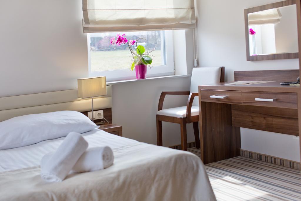 Pensjonat Lysica Wellness & Spa Swieta Katarzyna  Eksteriør billede